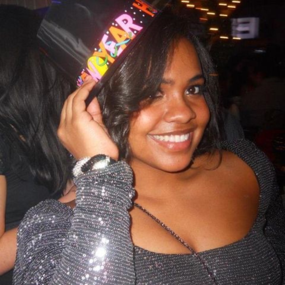 Meet your Posher, Diona